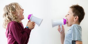 ما هي أهم طرق التواصل مع أطفال التوحد غير الناطقين